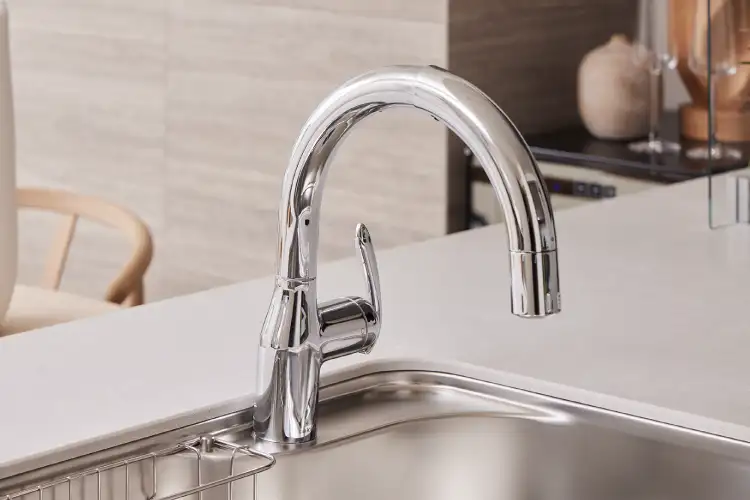 タッチレス水栓