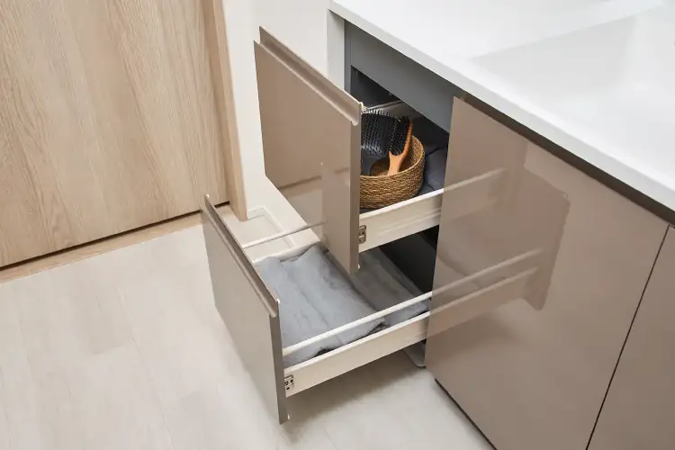 ソフトクローズ収納