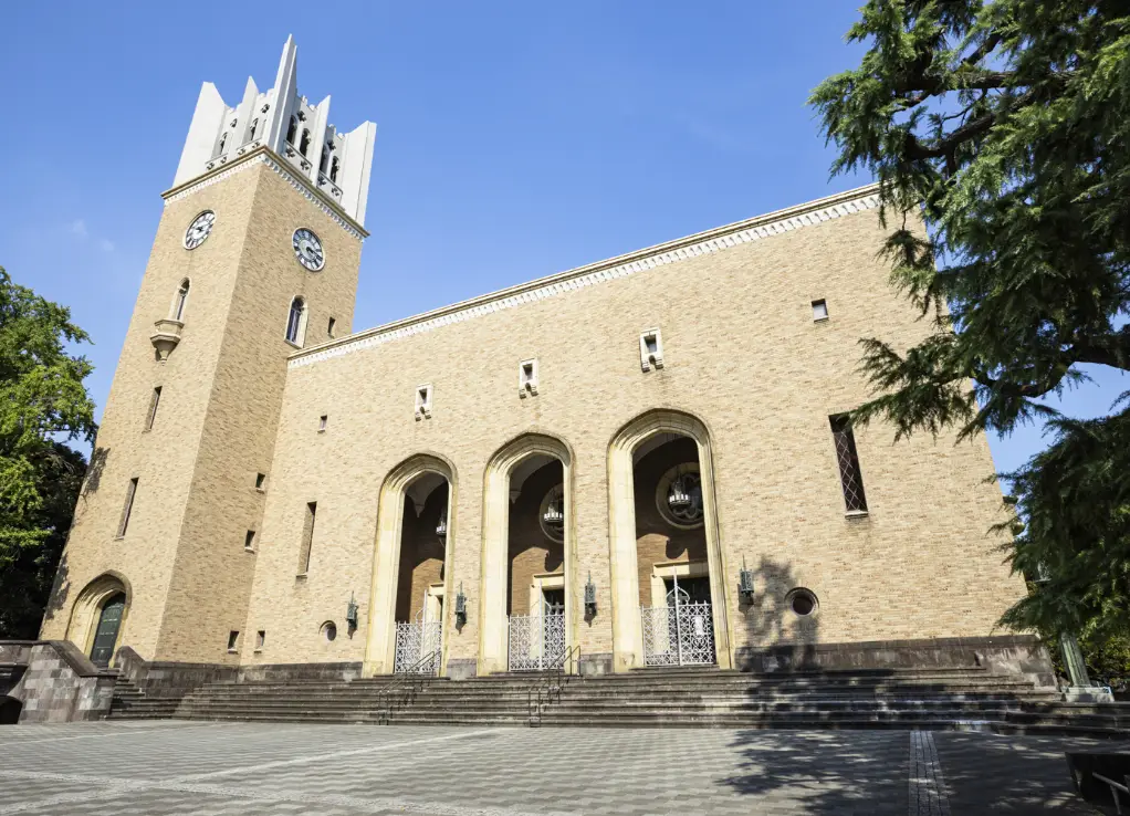 早稲田大学